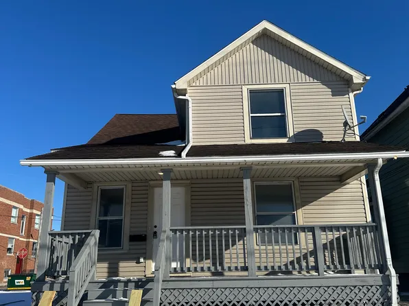 239 7th St NW, Barberton, OH 44203