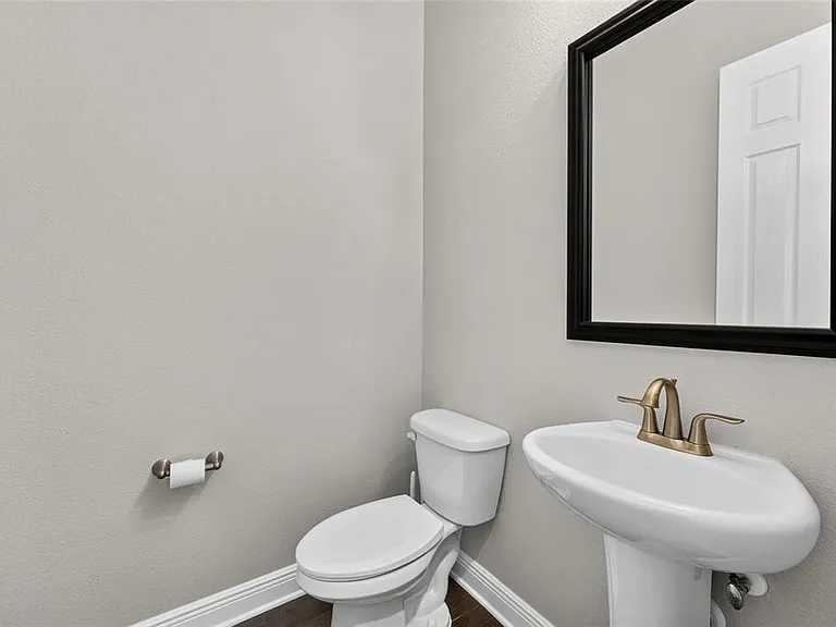 9597 Cavendish Dr — Photo 14