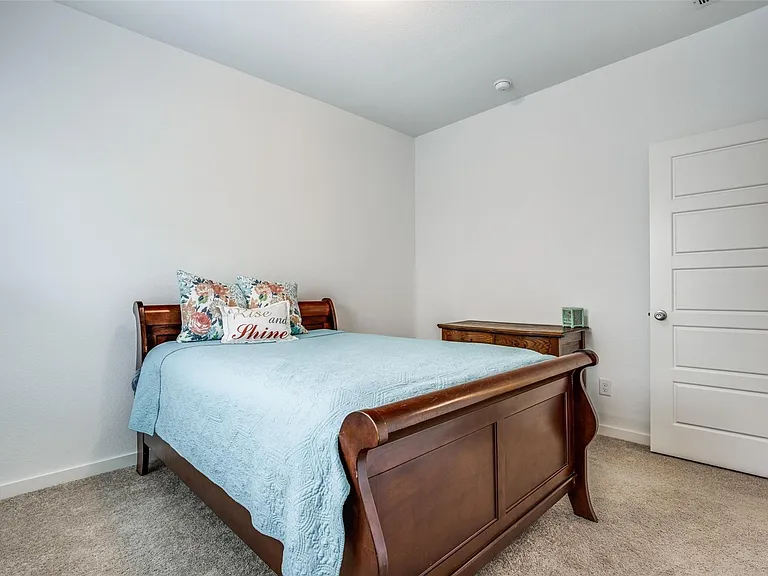 1532 Calcot Ln — Photo 14