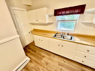 238 Broadway Rd APT 3, Dracut, MA 01826