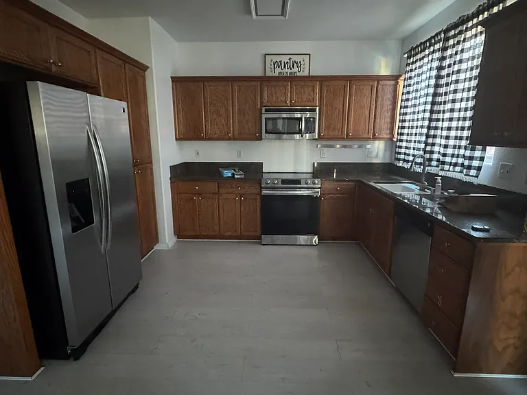 7474 E Redlands Ave — Photo 10
