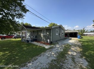 169 Hackberry Ln, Shepherdsville, KY 40165