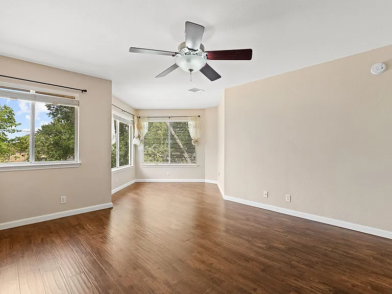 16802 Bailey Jean Dr — Photo 23