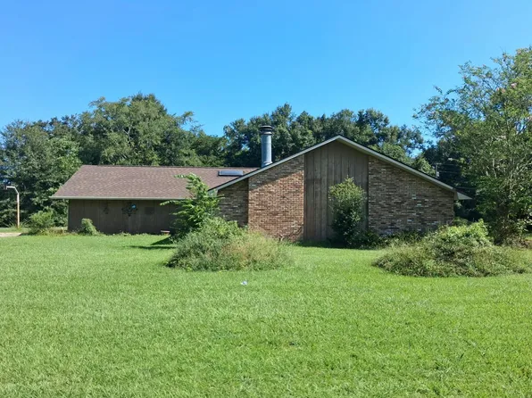 40134 Woodland Ave, Gonzales, LA 70737