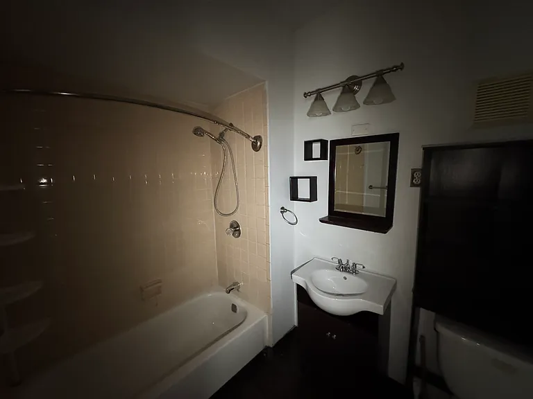105 Merz Ave #1 — Photo 5