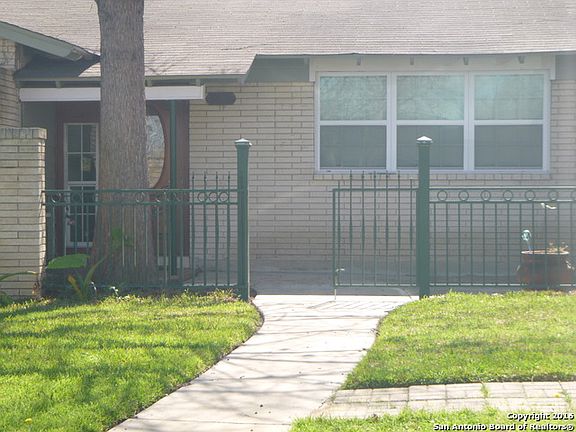 2nd image of 3842 Killarney Dr