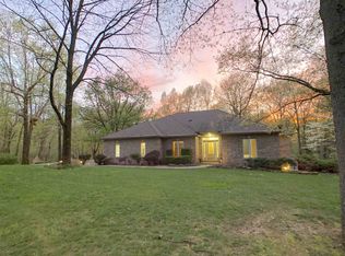 2088 W Wildwood Dr, Boonville, IN 47601