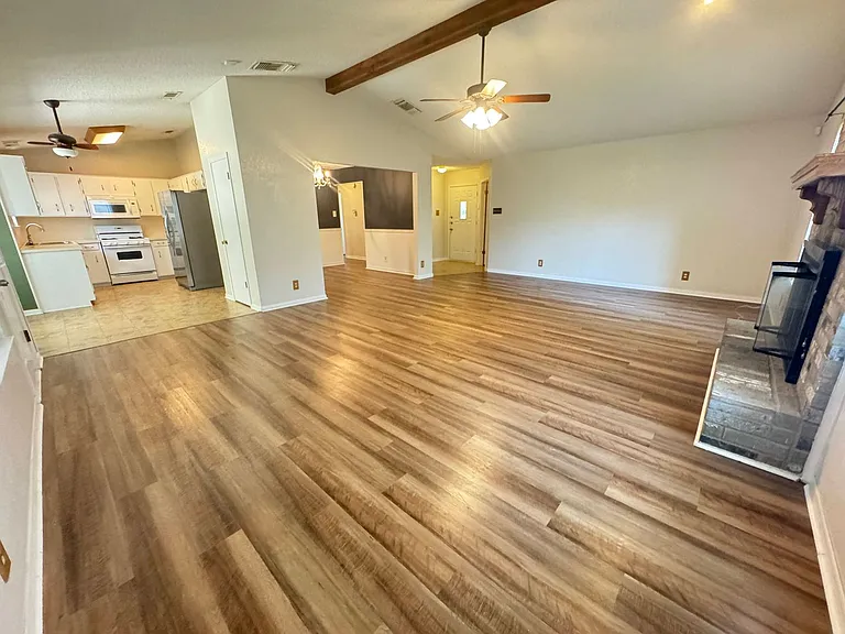 3312 Westrim Dr — Photo 3