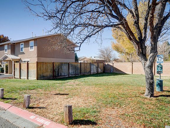 3rd image of 6121 Calle Nueve NW