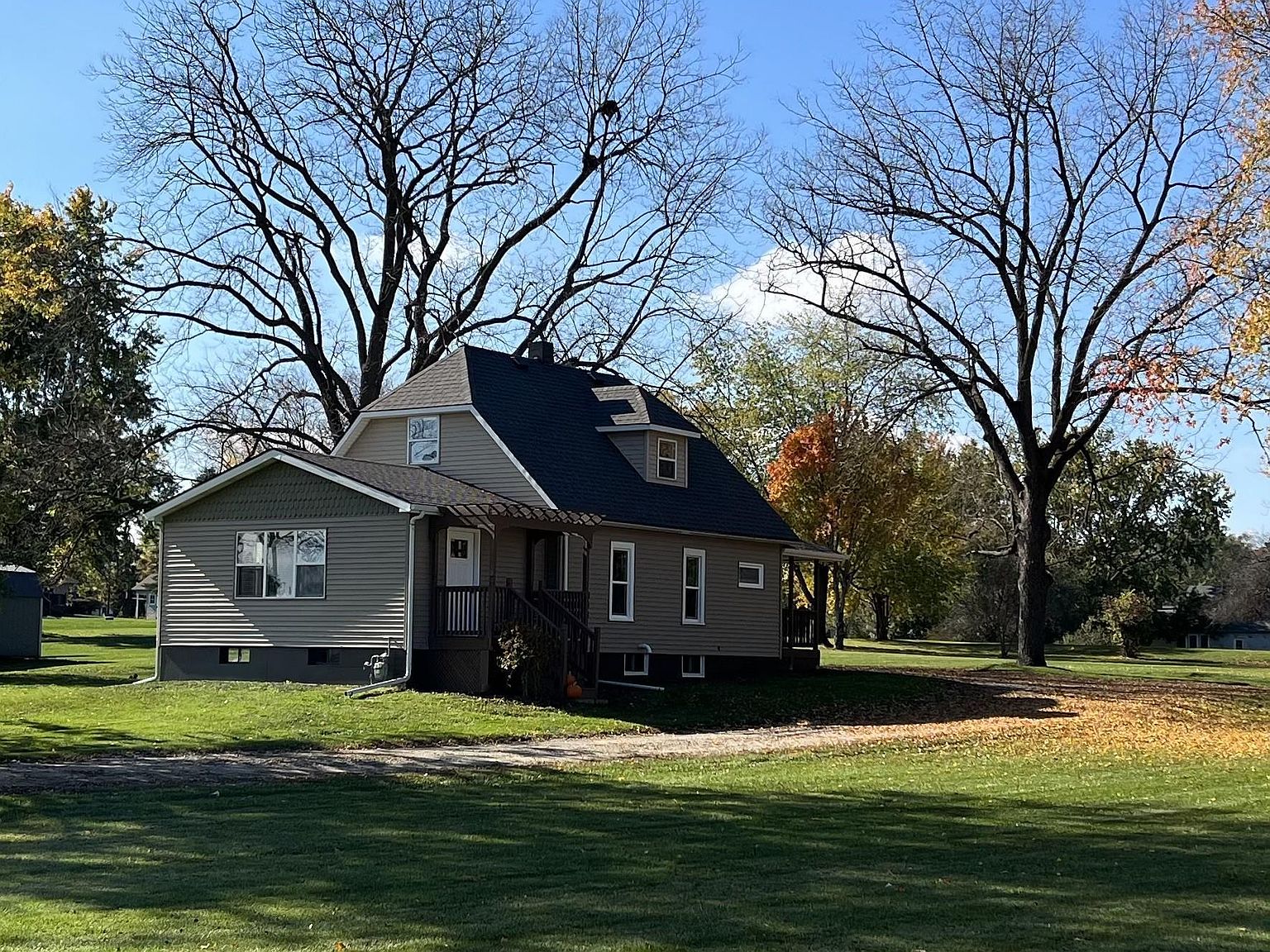 417 East St, Galva, IL 61434 Zillow