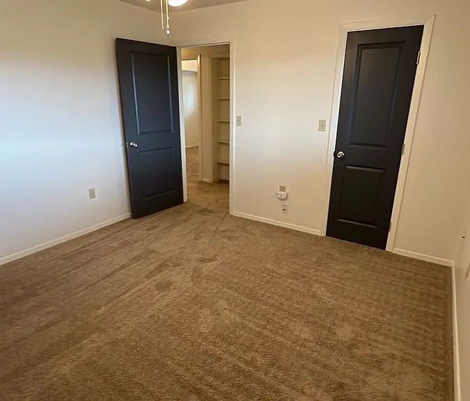 1281 Dakota Dr — Photo 7