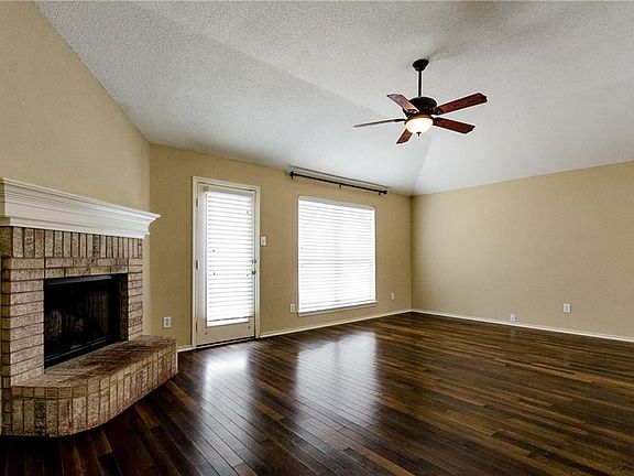 3rd image of 2722 Jennie Wells Dr