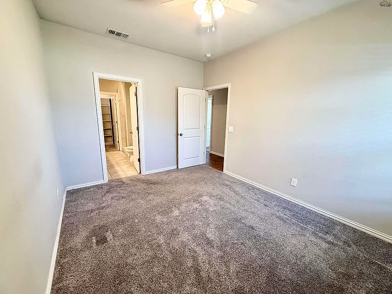 4705 Belair Blvd — Photo 11