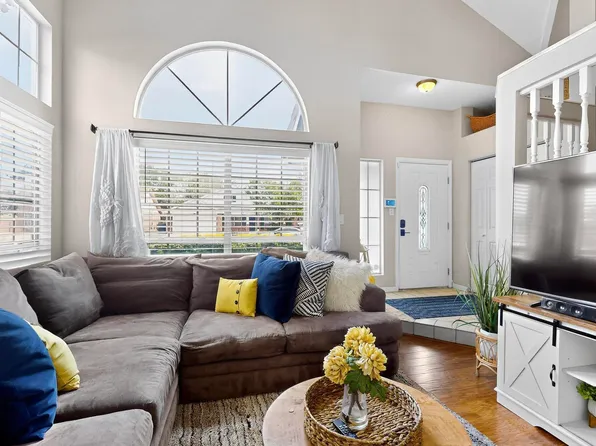 4632 Homestead Trl NW, Albuquerque, NM 87120