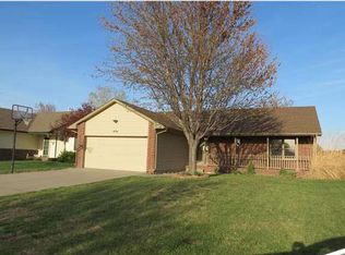 1934 N Stoney Point St, Wichita, KS 67212