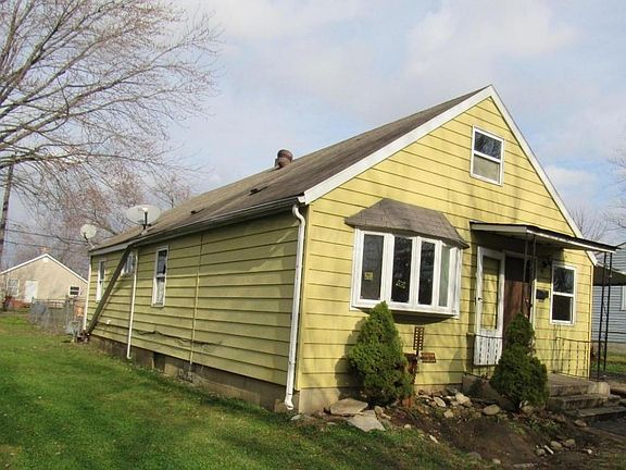 2nd image of 226 Loxley Dr