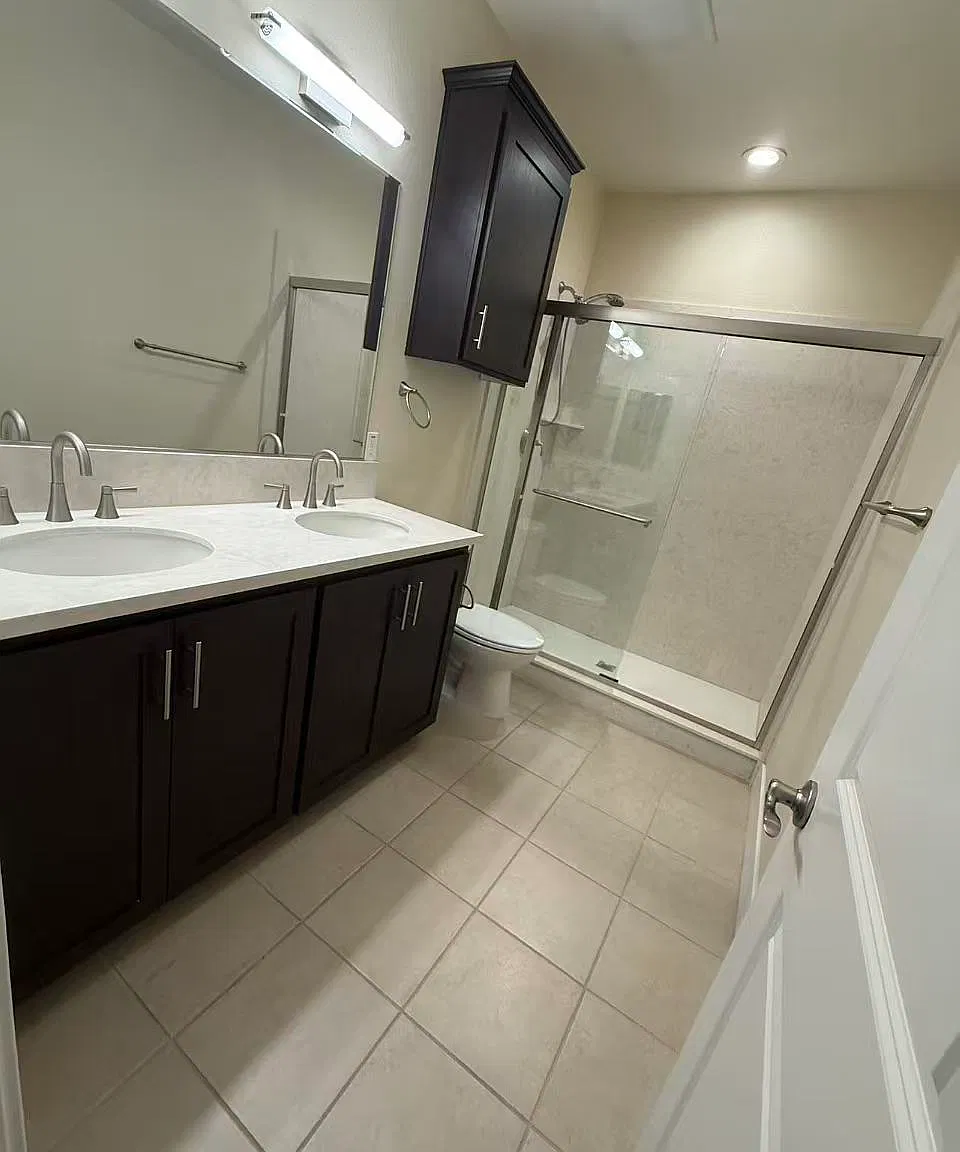 4 bed, 1706 sqft, $6,300 — Photo 4