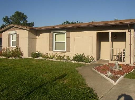 2nd image of 1105 W Embassy Dr