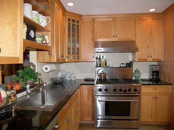 3rd image of 602 Seven Fields Ln #602