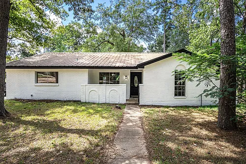 1702 Athens Dr Photo 1