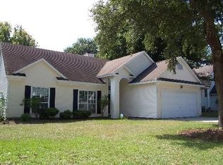 1946 Oak Tree Ln, Mount Pleasant, SC 29464