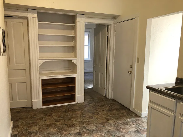 801 E Center St #2 — Photo 8