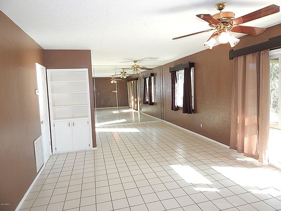 4th image of 3332 N 11th Ave