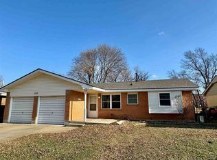 1217 N Pine St, Ponca City, OK 74601