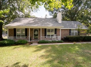 5440 Robie Dr, Macon, GA 31216