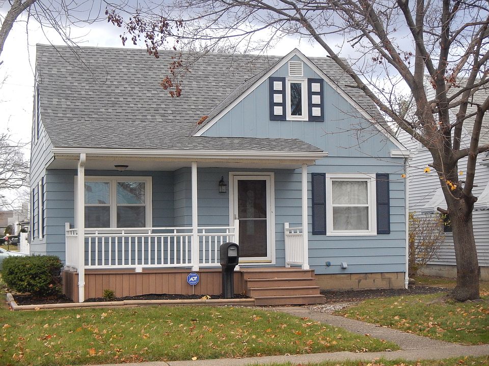 1st image of 1039 Washington Ave