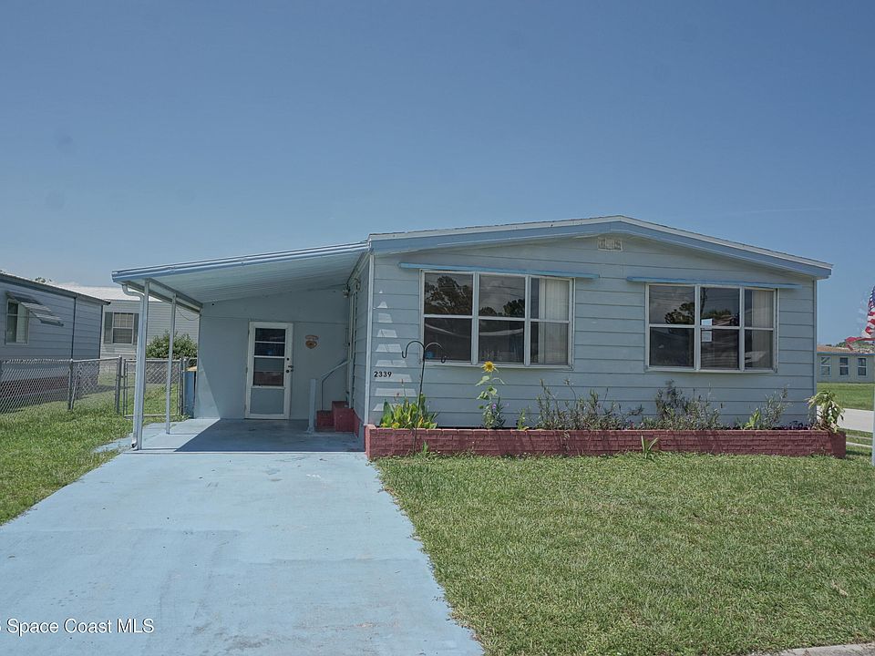 1st image of 2339 Royal Palm Dr NE