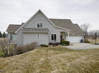 14327 Bridgeview Point, Vicksburg, MI 49097