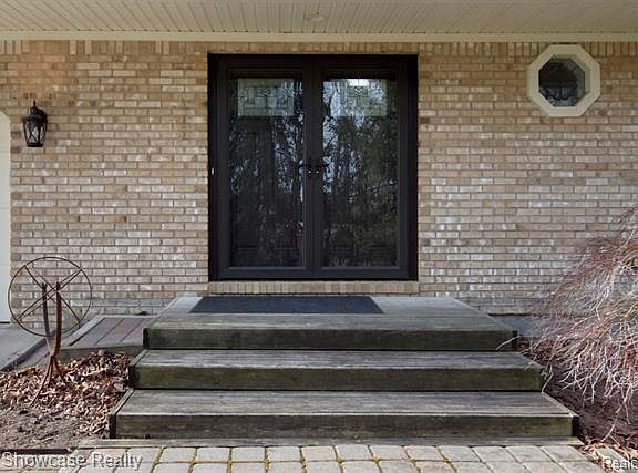 2nd image of 4065 Saginaw Trl