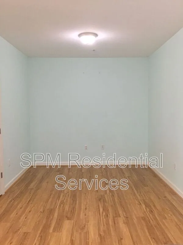 Building Photo - 1505 Cadfel Ct #304