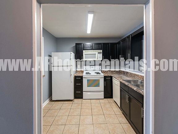 2nd image of 2 Meredith Ct #D