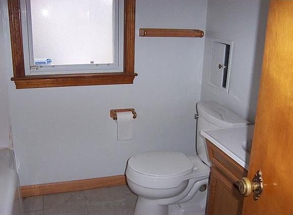 3rd image of 71 Croy Ave