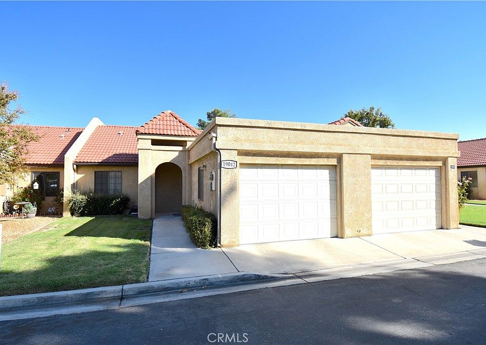 1st image of 19042 Cedar Dr