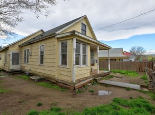 908 W 9th St, The Dalles, OR
