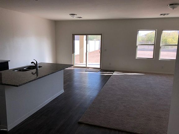 4th image of 37323 W Cannataro Ln