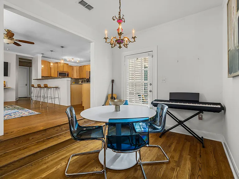 1015 Avondale Rd — Photo 34