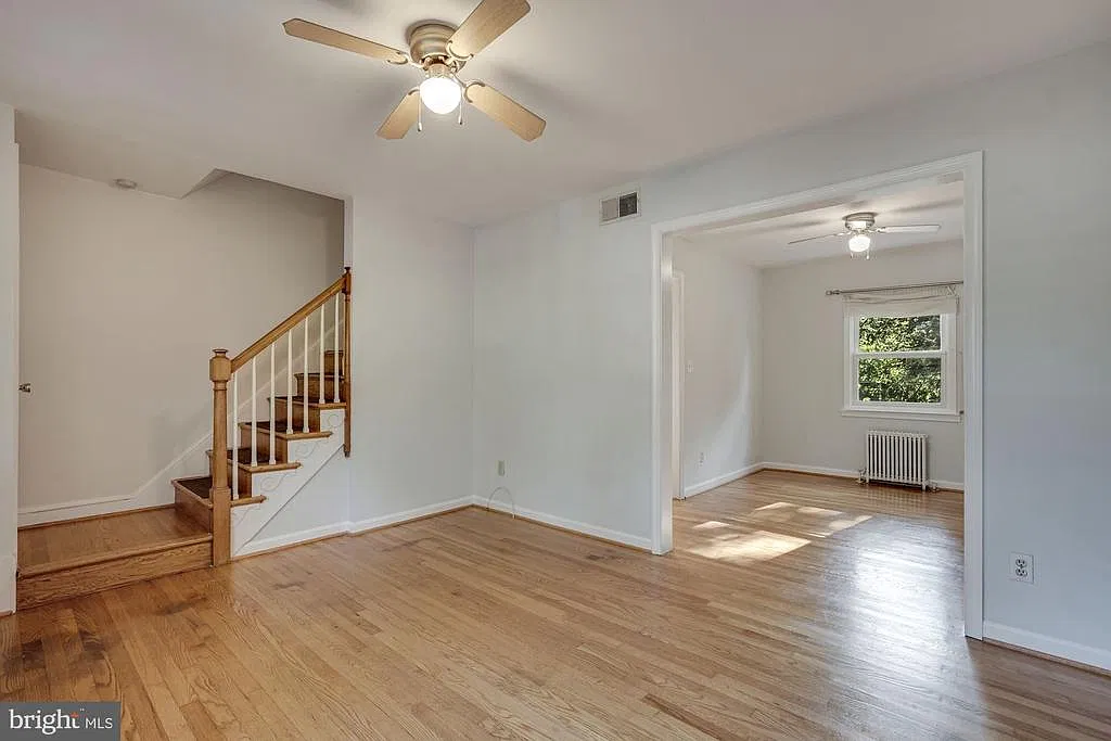 2 bed, 864 sqft, $3,650 — Photo 3
