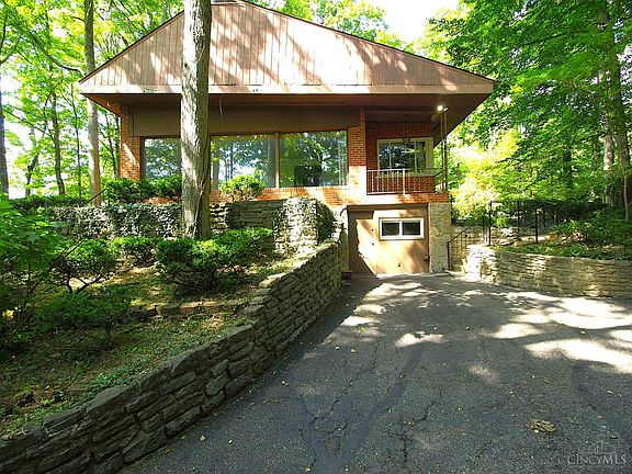 2nd image of 9460 Mapleknoll Dr