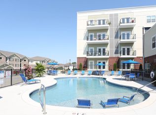 201 Free Oct Rent 1573 Cottleville Pkwy #201, Saint Peters, MO 63376