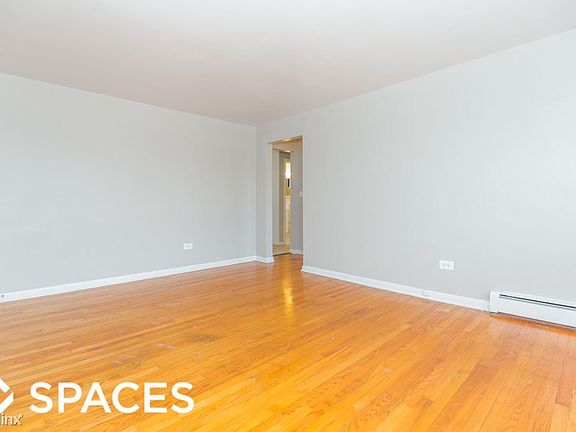 2nd image of 1654 W Pratt Blvd APT 3S