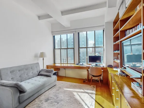 130 West 30th Street image 11 of 18