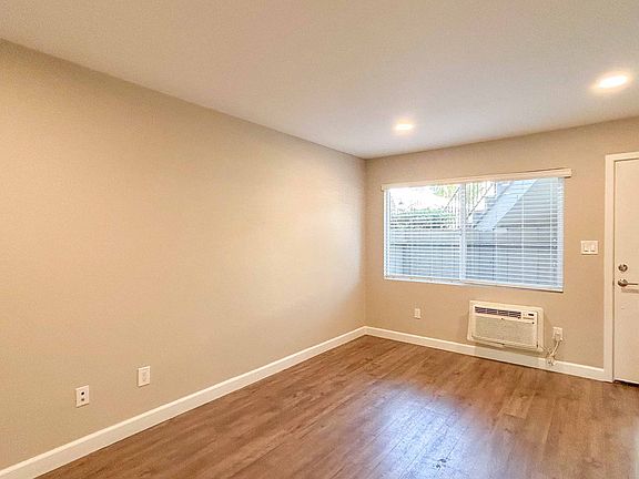 5th image of 8969 Grossmont Blvd APT 1