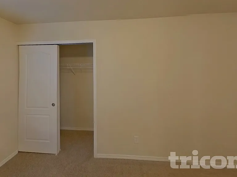 7147 Silverwind Cir — Photo 12