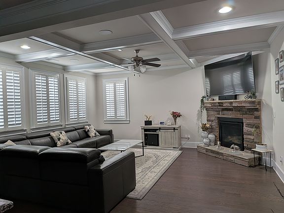 3rd image of 5542 Addison Woods Pl S