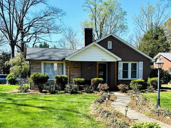 95 18th Ave NW, Hickory, NC 28601