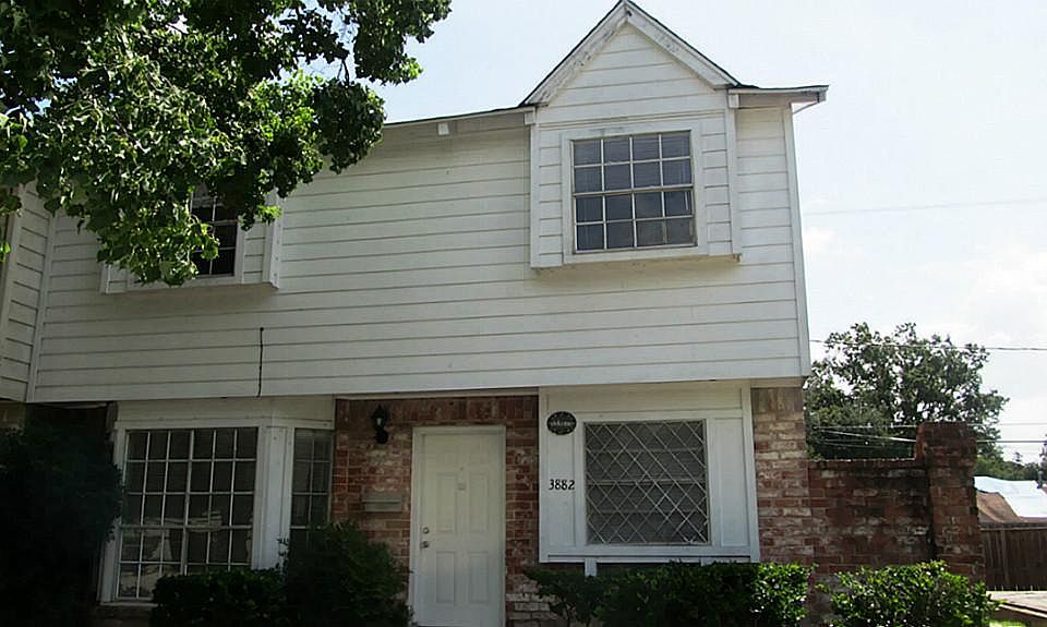 1st image of 3882 Willow Springs Ln #3882